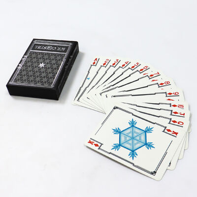 購入 57x87mmサイズのカスタムデザインロゴ入り320gsmブラックコア紙カスタムトランプ online manufacture